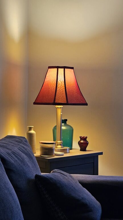 Simple Tips for Creating a Cozy and Inviting Home Atmosphere